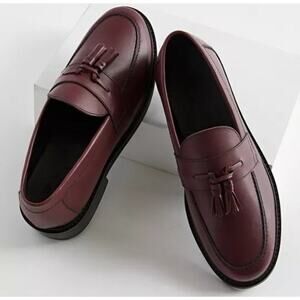 Urban Outfitters TASSEL Loafer WOMENS SHOES Burgundy Size 12 New Without Box
